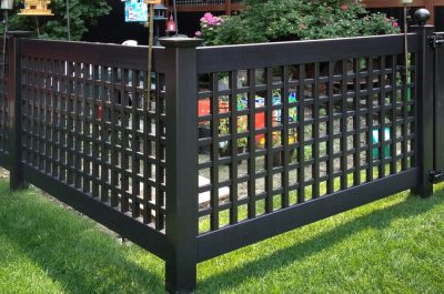 black-pvc-vinyl-lattice-garden-fence-idea-illusions